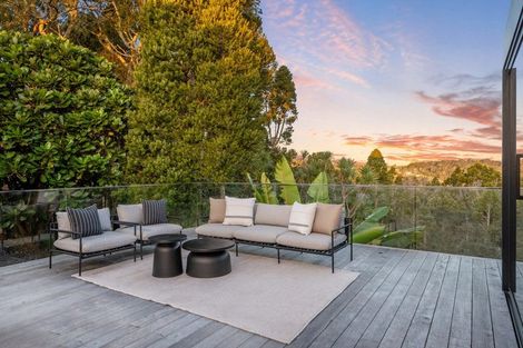 Photo of property in 2/42 Island Road, Beach Haven, Auckland, 0626
