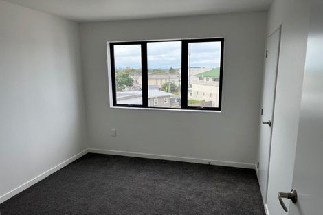 Photo of property in 5/3 Abbotleigh Avenue, Te Atatu Peninsula, Auckland, 0610