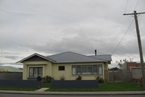 Photo of property in 24 High Street, Balclutha, 9230