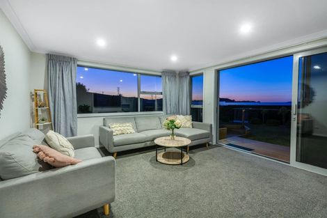 Photo of property in 64 Endeavour Drive, Whitby, Porirua, 5024