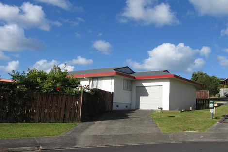 Photo of property in 1/12 Grenadine Place, Unsworth Heights, Auckland, 0632