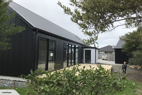 Photo of property in 43a Heretaunga Street, Petone, Lower Hutt, 5012