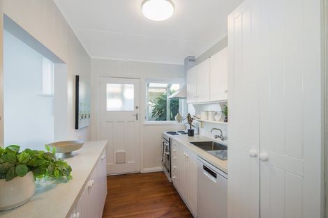 Photo of property in 41 Overtoun Terrace, Hataitai, Wellington, 6021