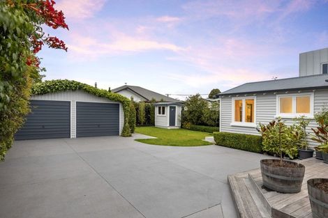 Photo of property in 16 Brenchley Avenue, Strowan, Christchurch, 8052