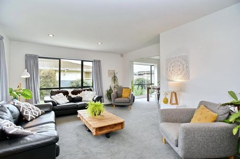 Photo of property in 92a East Belt, Rangiora, 7400