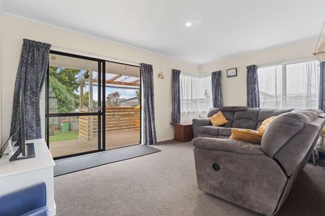 Photo of property in 21 Penney Green, Nawton, Hamilton, 3200