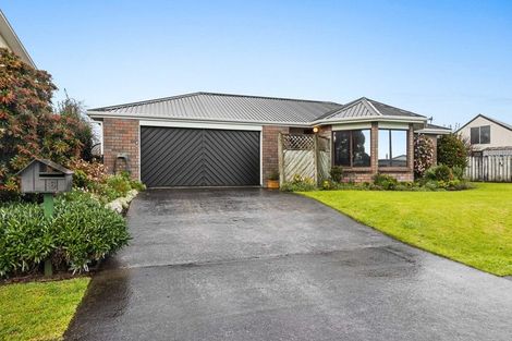 Photo of property in 6 Dillon Drive, Bell Block, New Plymouth, 4312