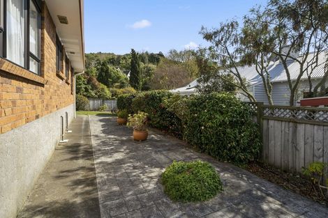 Photo of property in 2/369 Main Road, Tawa, Wellington, 5028