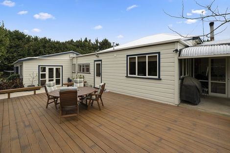 Photo of property in 106 Ngarongo Road, Normanby, Hawera, 4673