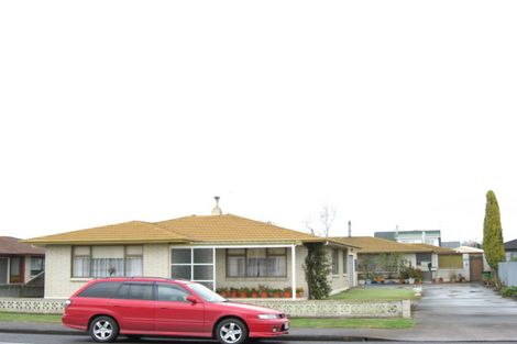 Photo of property in 2/505 Eastbourne Street East, Hastings, 4122