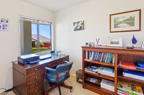 Photo of property in 3 Matata Place, Waikanae, 5036