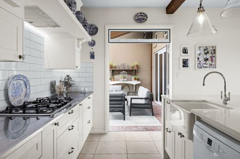 Photo of property in 119 Eskridge Drive, Eskdale, Napier, 4182