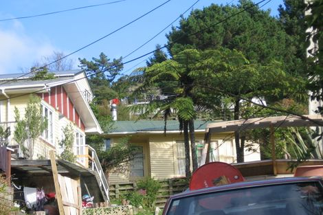 Photo of property in 11 Thomson Grove, Stokes Valley, Lower Hutt, 5019