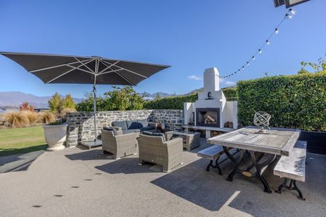 Photo of property in 5 Clearview Street, Wanaka, 9305