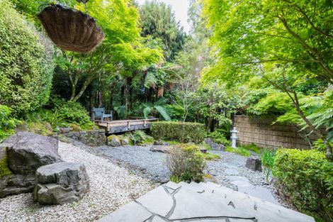 Photo of property in 412 Scenic Drive, Waiatarua, Auckland, 0612