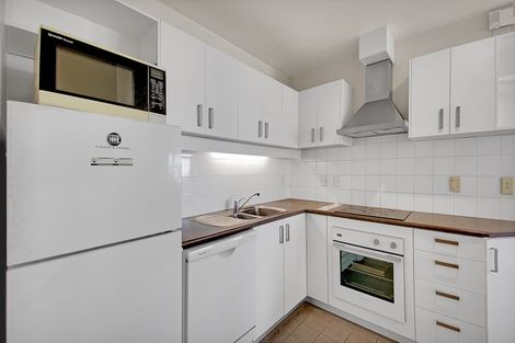 Photo of property in Madison On The Square Apartments, 2a/37 Federal Street, Auckland Central, Auckland, 1010