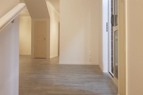 Photo of property in 56 Ransom Smyth Drive, Goodwood Heights, Auckland, 2105