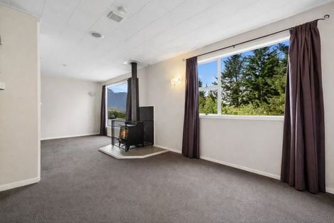 Photo of property in 102 Thompson Street, Queenstown, 9300