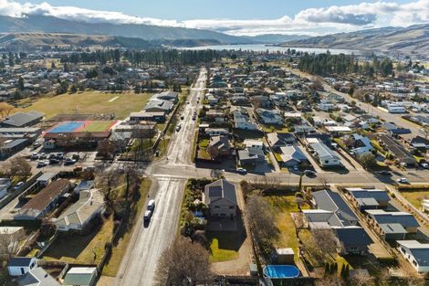 Photo of property in 54 Molyneux Avenue, Cromwell, 9310