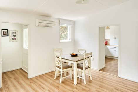 Photo of property in 2/345 Muritai Road, Eastbourne, Lower Hutt, 5013