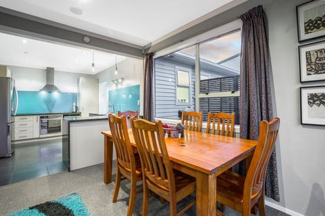 Photo of property in 25 Kapiti Crescent, Titahi Bay, Porirua, 5022