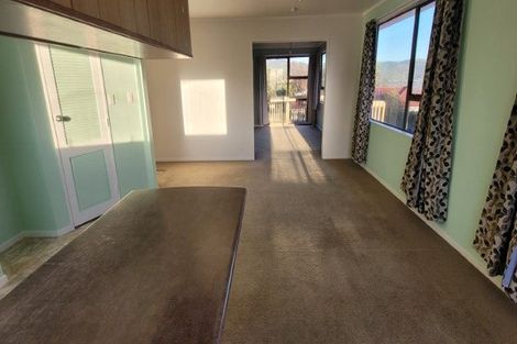 Photo of property in 3 Langwell Place, Papakowhai, Porirua, 5024