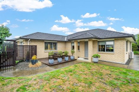 Photo of property in 3 Quartz Place, Brown Owl, Upper Hutt, 5018