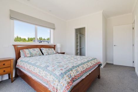Photo of property in 28 Tama Road, Riversdale Beach, Masterton, 5872