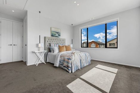 Photo of property in 2 Picnic Point Road, Hobsonville, Auckland, 0616