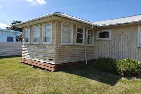 Photo of property in 23 Muapoko Street, Himatangi Beach, Foxton, 4891