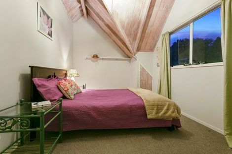 Photo of property in 3 Pohutukawa Avenue, Red Beach, 0932