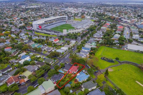 Photo of property in 18 Kowhai Street, Mount Eden, Auckland, 1024