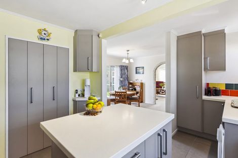 Photo of property in 20 Rimu Street, Waikanae, 5036