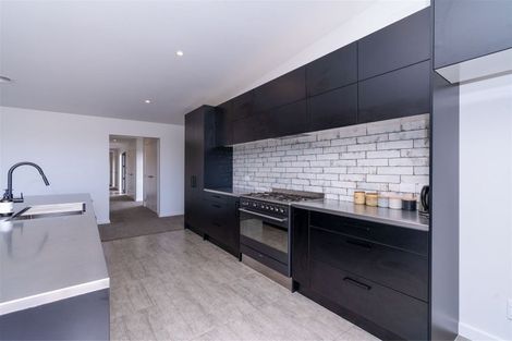 Photo of property in 38a Pohutukawa Drive, Levin, 5571