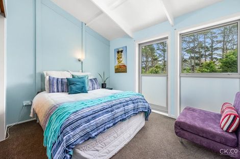 Photo of property in 10 Cottle Park Drive, Normandale, Lower Hutt, 5010