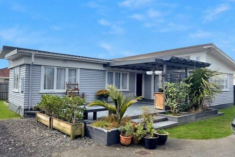 Photo of property in 22 Laurie Avenue, Papakura, 2110