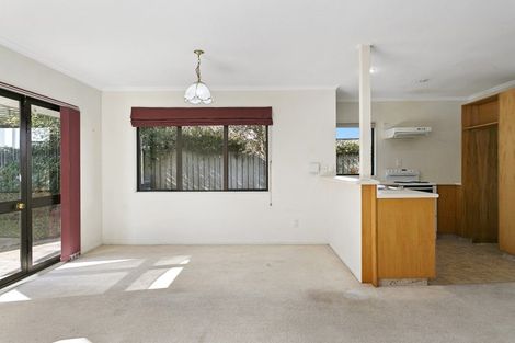 Photo of property in 124 Te Heuheu Street, Taupo, 3330