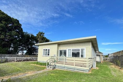 Photo of property in 3 Daniell Street, Bulls, 4818