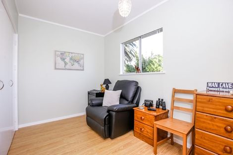 Photo of property in 194a Te Atatu Road, Te Atatu South, Auckland, 0610