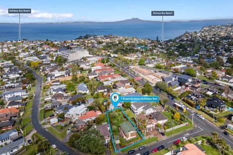 Photo of property in 1 Braemar Road, Rothesay Bay, Auckland, 0630