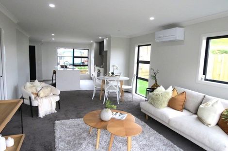 Photo of property in 142 Jamaica Drive, Grenada North, Wellington, 5028