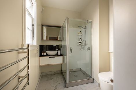 Photo of property in Ionian Flats, 123-125 Brougham Street, Mount Victoria, Wellington, 6011