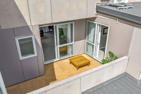 Photo of property in 8b Broadbent Street, Riccarton, Christchurch, 8041