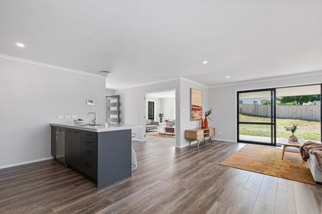 Photo of property in 21 Downer Access Road, Kaukapakapa, 0873