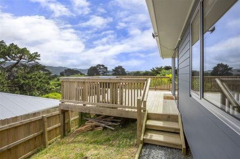 Photo of property in 17a Gloucester Street, Cannons Creek, Porirua, 5024