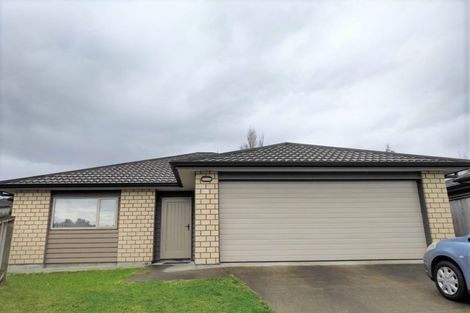 Photo of property in 39 Speldhurst Grove, Stokes Valley, Lower Hutt, 5019