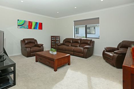 Photo of property in 10 Blewitt Court, Swanson, Auckland, 0614