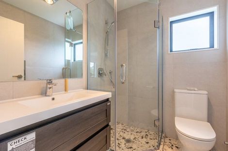 Photo of property in 7/77 Glenmore Road, Sunnyhills, Auckland, 2010