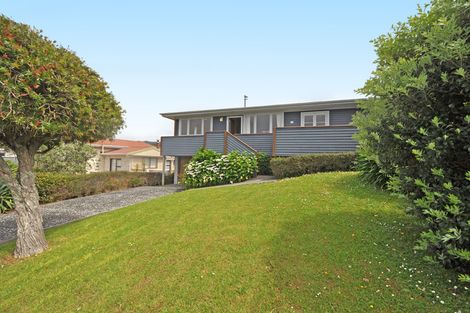 Photo of property in 22 Kendale Drive, Leigh, 0985