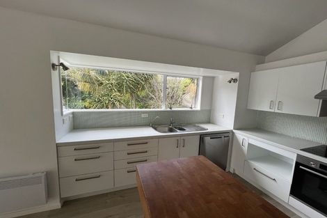 Photo of property in 1/6 Brown Street, Manly, Whangaparaoa, 0930